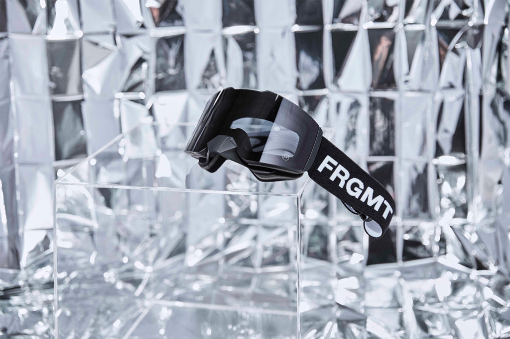 FALL LINE Fragment フレーム：Fragment Matte Black　レンズ：Dark Grey ￥21,700 + TAX