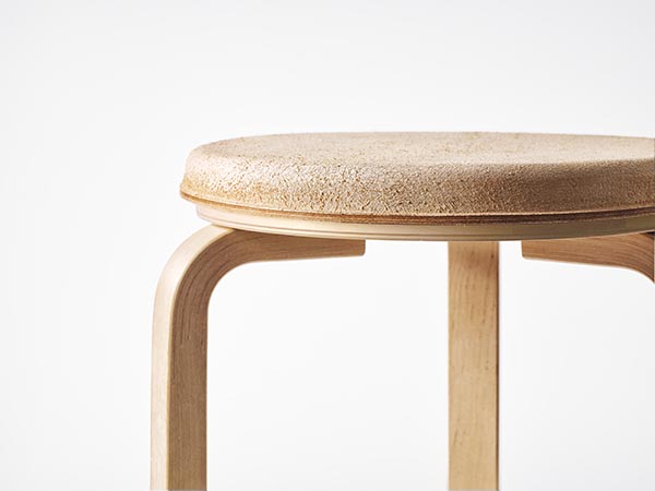 case LEFT. Artek STOOL 60用スツールクッション ¥19,000+TAX（スツールは別売 / 受注生産）