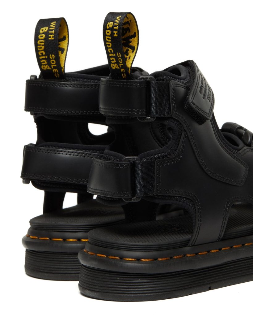 DR.MARTENS × SUICOKE コラボレーションサンダル
