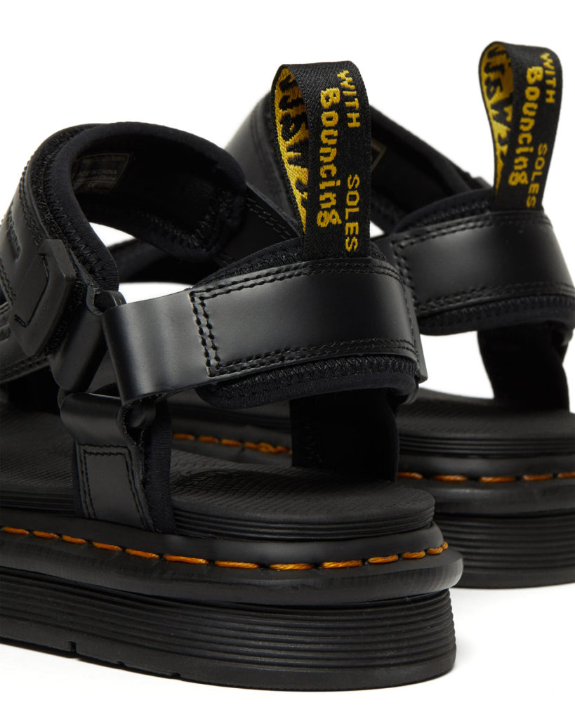 DR.MARTENS × SUICOKE コラボレーションサンダル