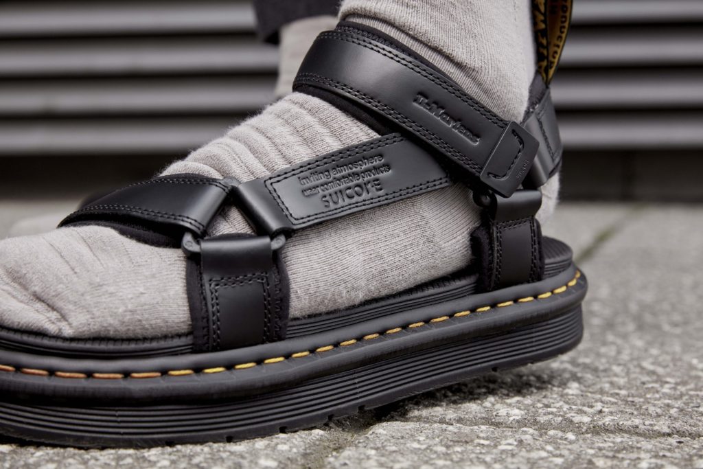 DR.MARTENS × SUICOKE コラボレーションサンダル
