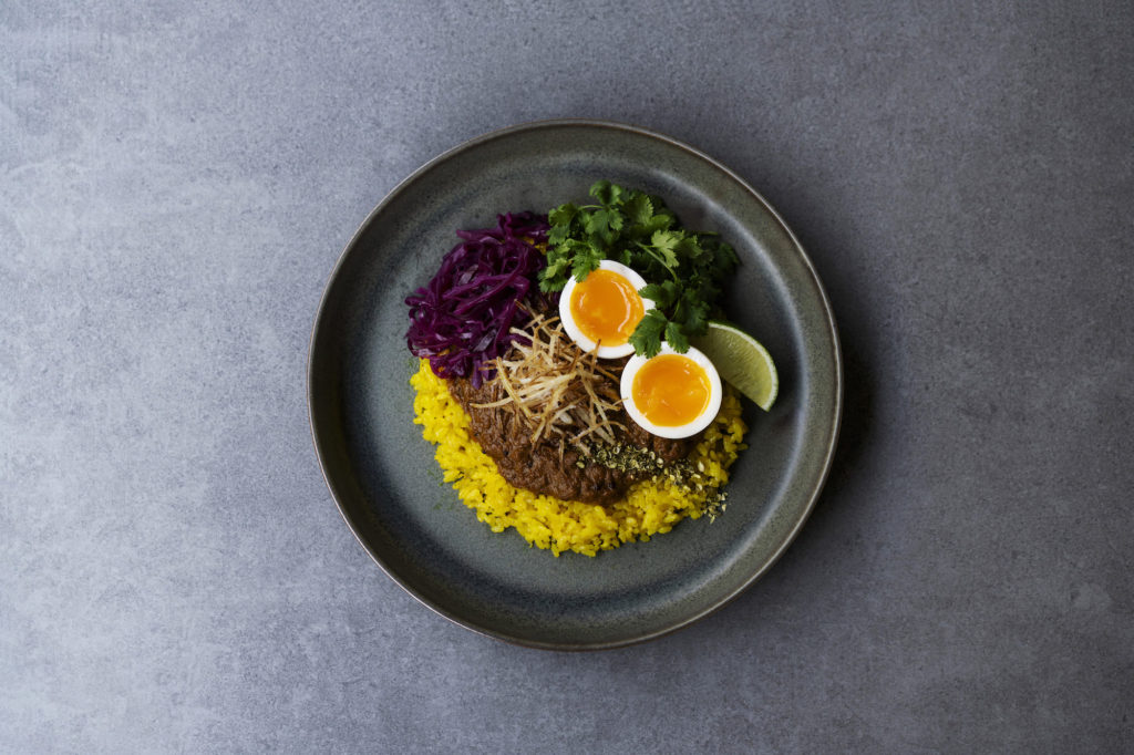 zen to カレー皿 吉田愛