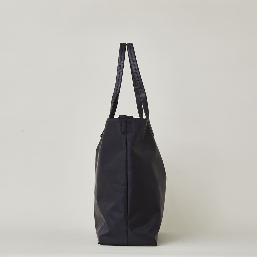 cornelian taurus by daisuke Iwanaga