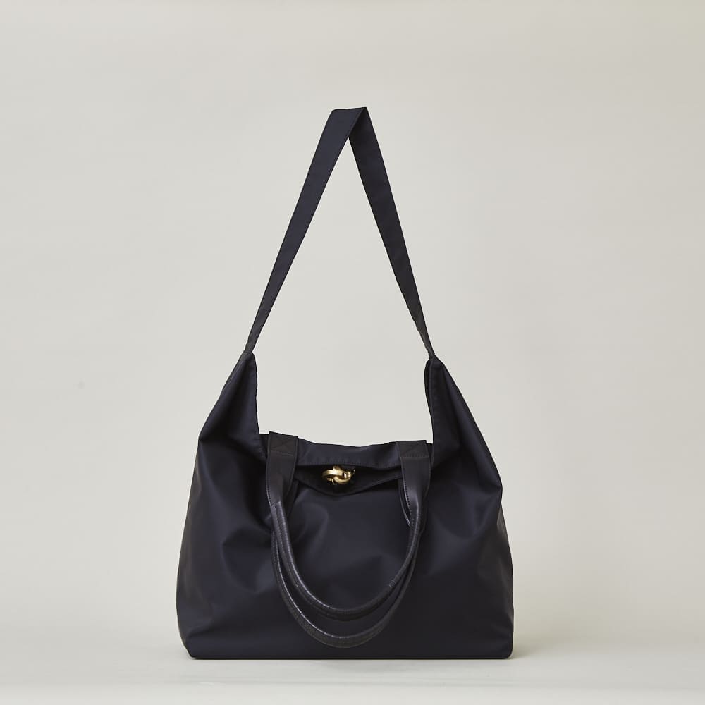 cornelian taurus by daisuke Iwanaga