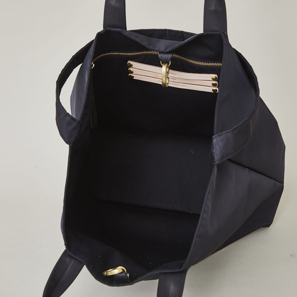 cornelian taurus by daisuke Iwanaga