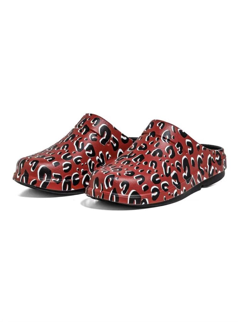 TAKAHIROMIYASHITATheSoloist. タカヒロミヤシタザソロイスト.　OOFOS ウーフォス サンダル