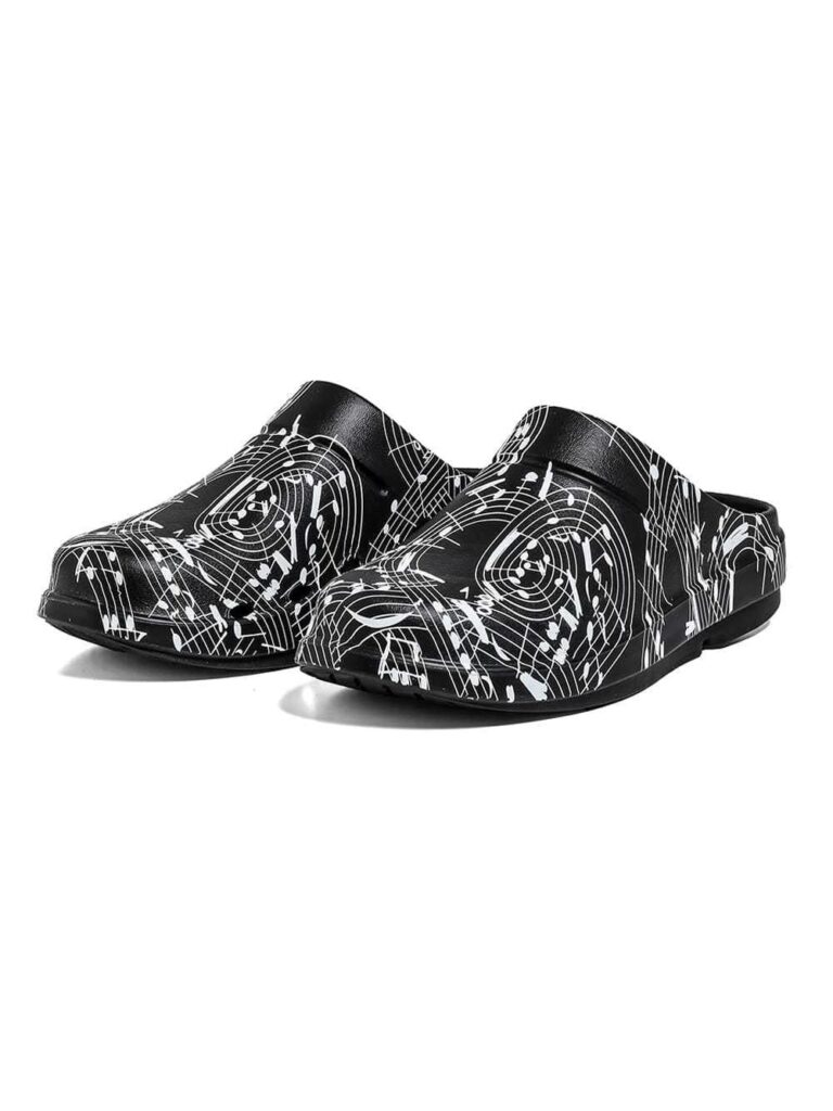 TAKAHIROMIYASHITATheSoloist. タカヒロミヤシタザソロイスト.　OOFOS ウーフォス サンダル