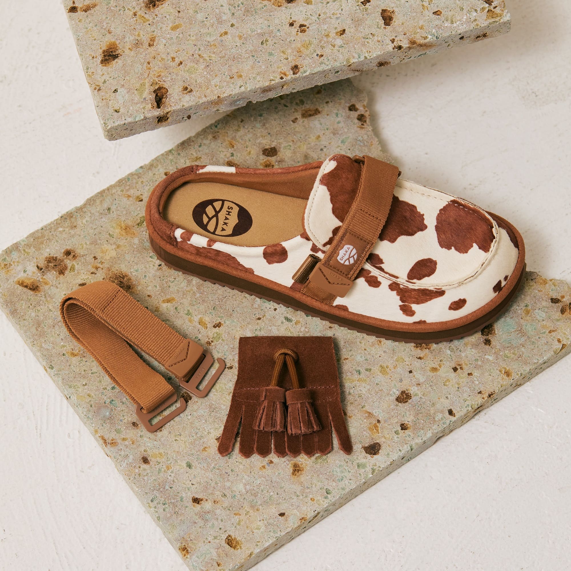 SHAKA シャカ 4Way MOC MULE TASSEL COWHAIR